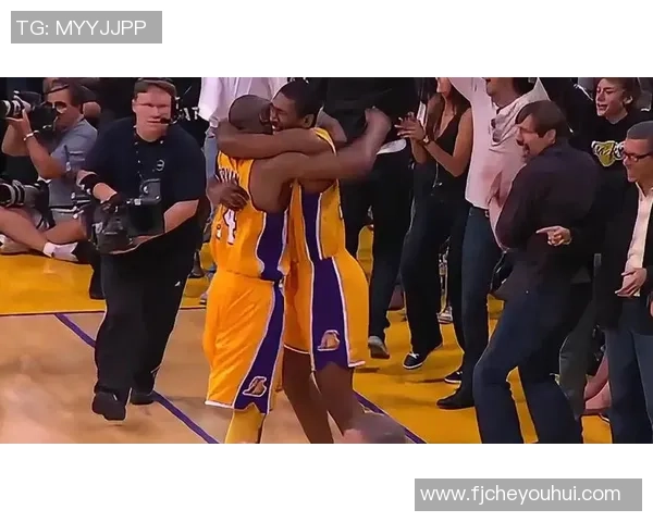 科比带领湖人逆转马刺西决第五场精彩回顾与战术分析